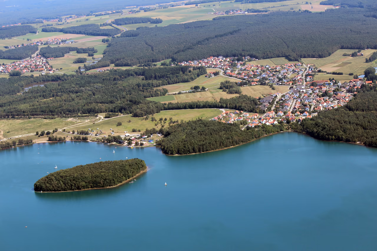 Stadtansicht von Steinberg am See